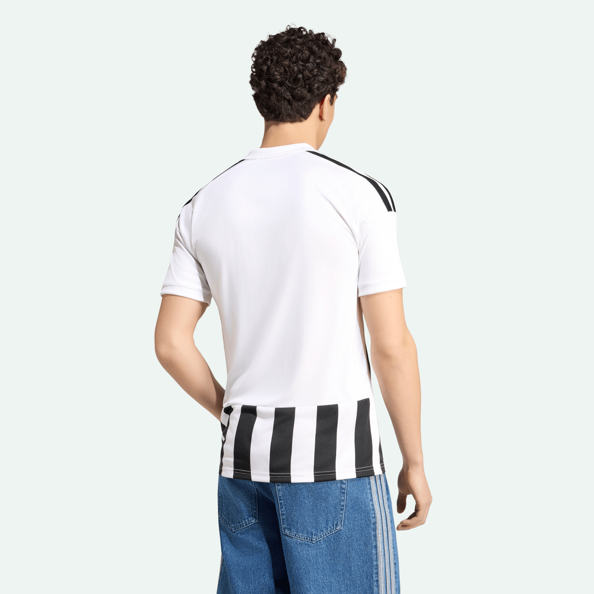 Juventus 26/27 Home Jersey product image 4, provided for visual reference and product detail review