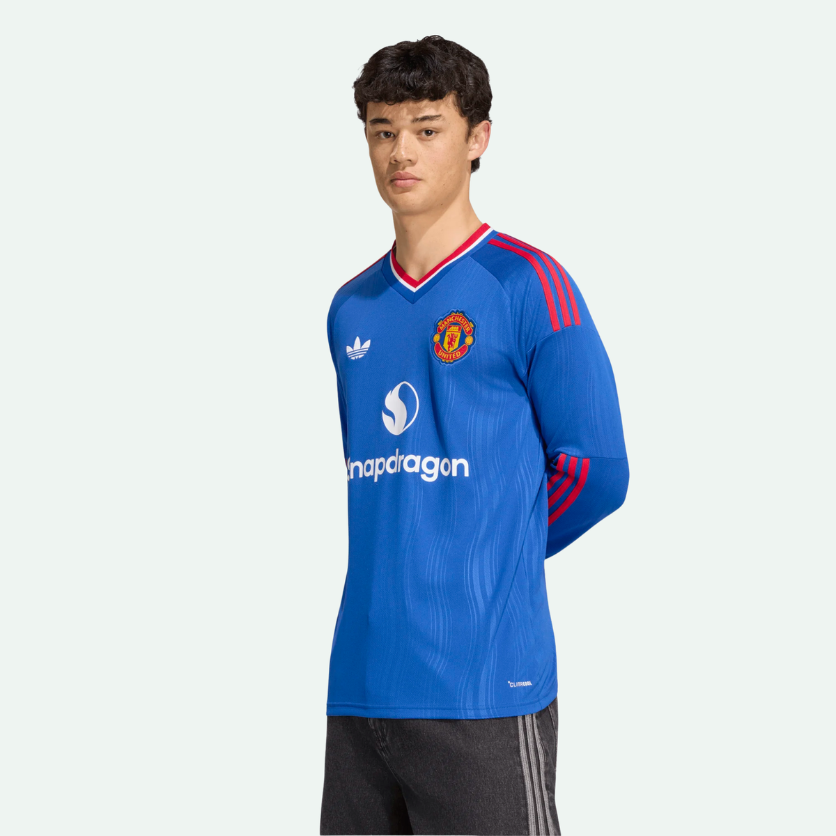 Manchester United 26/27 Away Long Sleeve Jersey product image 3, provided for visual reference and product detail review