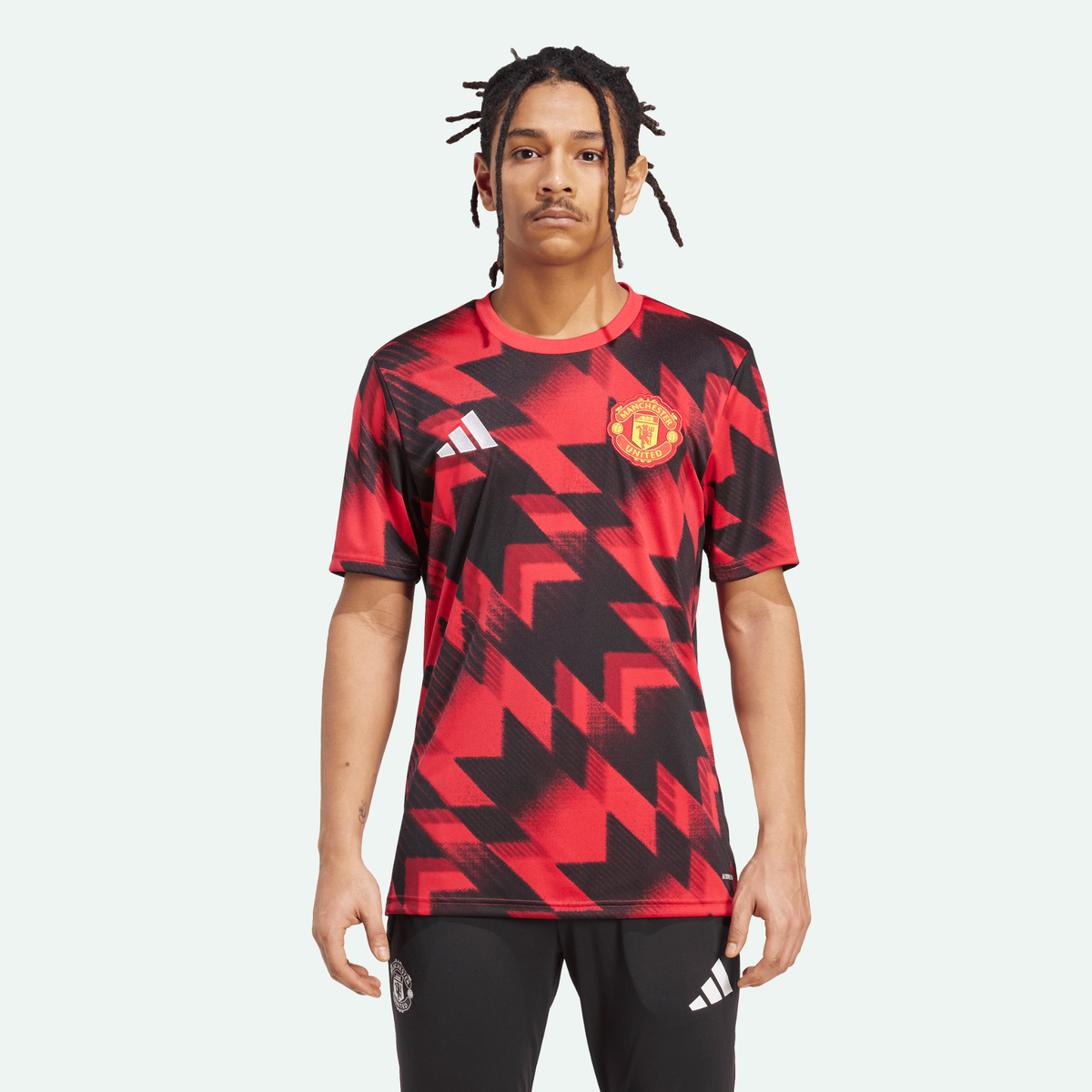 Manchester United 25/26 Pre-Match Jersey product image 3, provided for visual reference and product detail review