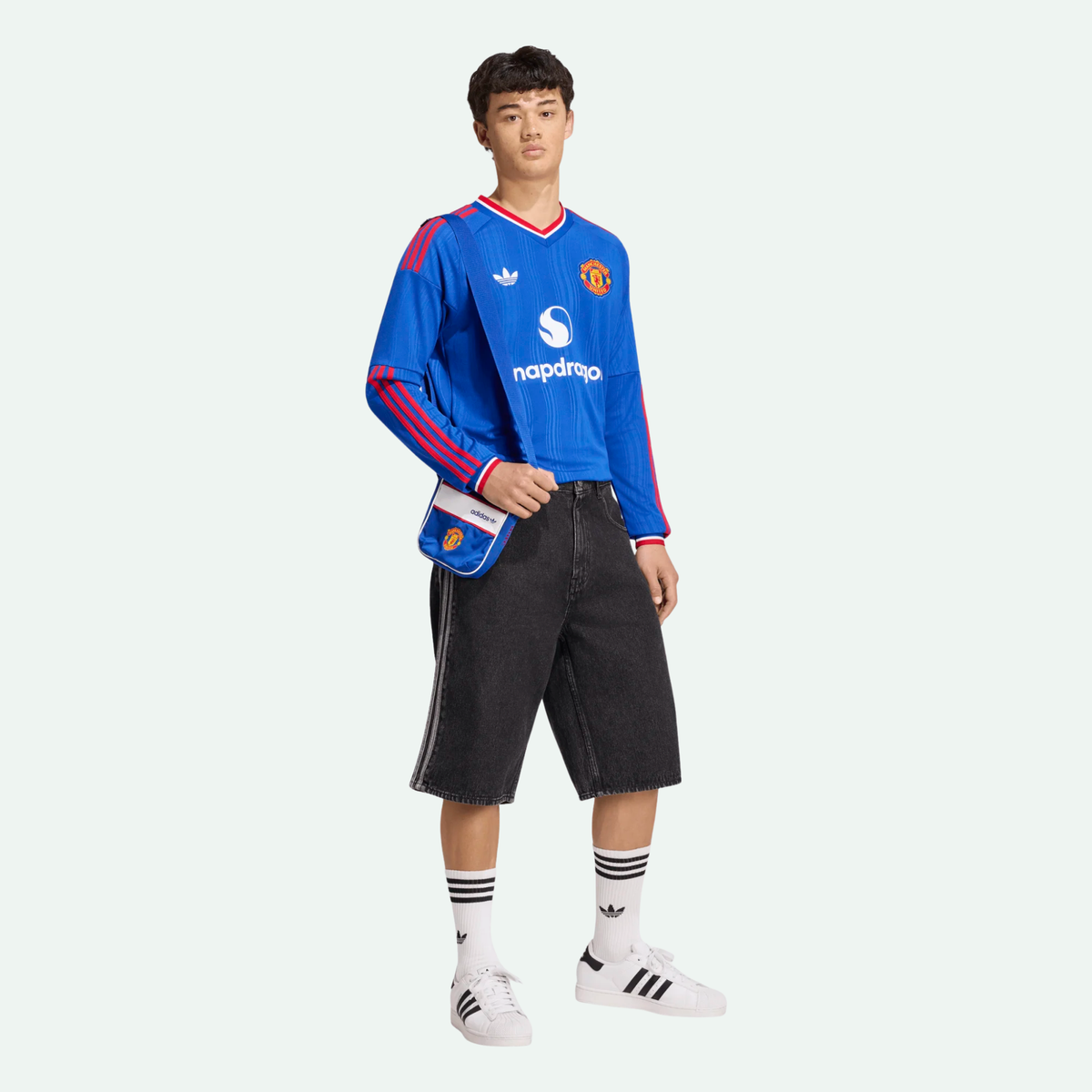 Manchester United 26/27 Away Long Sleeve Jersey product image 5, provided for visual reference and product detail review